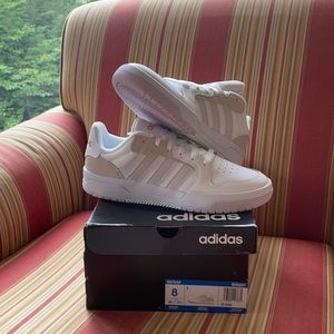Women’s Adidas Entrap Basketball 🏀 Size 8 NIB
